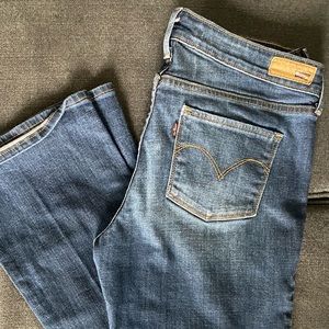 Size 10 (30) Levi's Slight Curve Classic Boot Cut Jeans